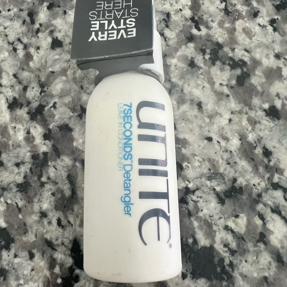 Unite 7Seconds Detangler 1 oz